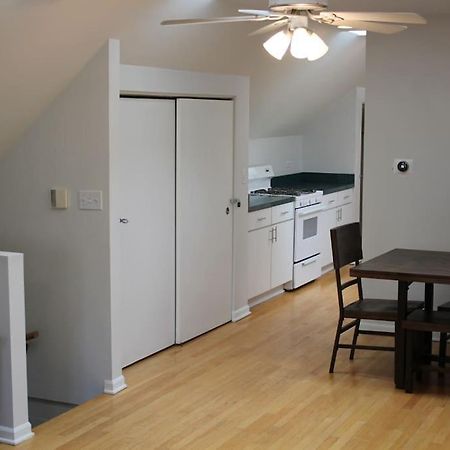Lincoln Park Living - 3 Queen Beds - Sleeps 6 Чикаго Екстериор снимка